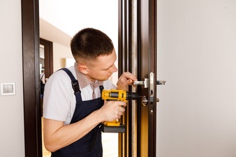 You are currently viewing 6 Instances That Call for A Residential Locksmith